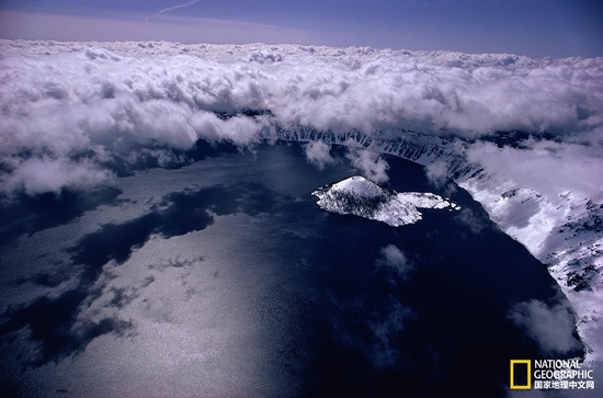 火山口湖國家公園，俄勒岡州攝影：Sam Abell，國家地理創(chuàng)意版