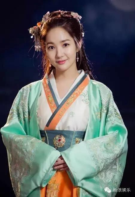 允兒招架不住古裝？韓國女星古裝LOOK一覽 誰贏了？