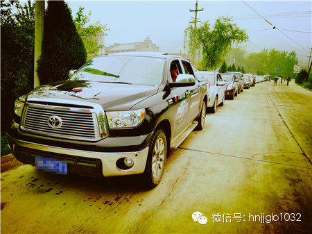 長長的車隊(duì)，每次活動都是這么給力！