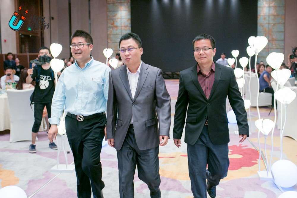 接下來這一組，人稱“江湖三……”