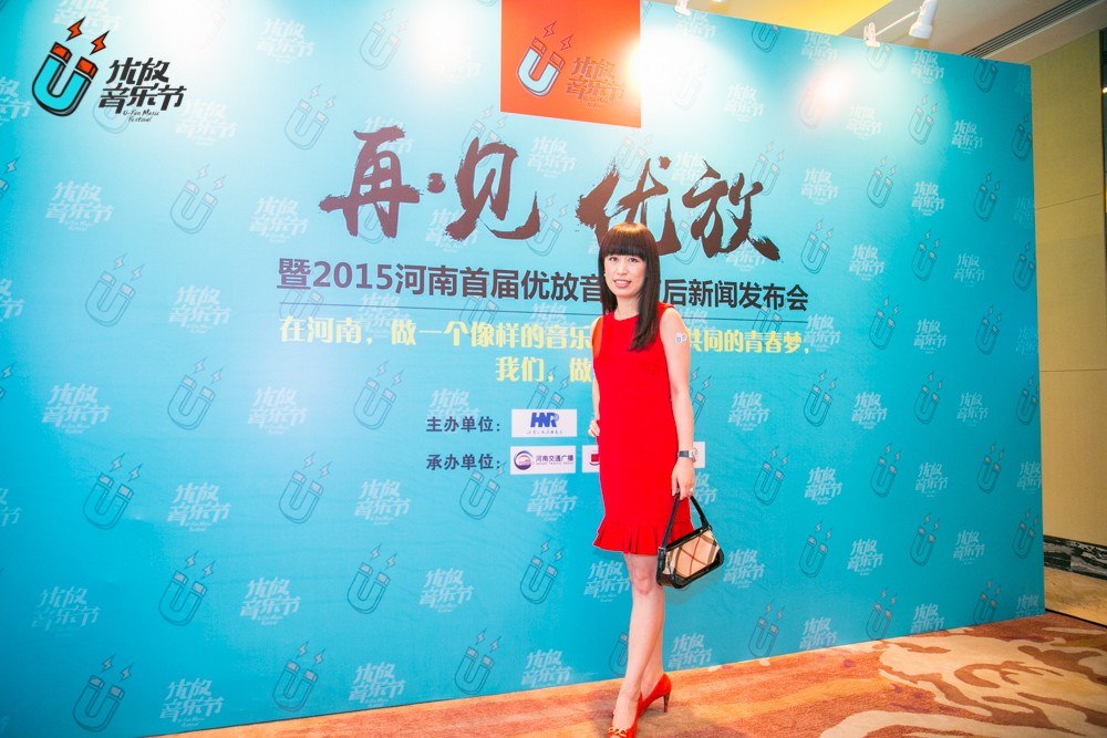 美女主播佳音！