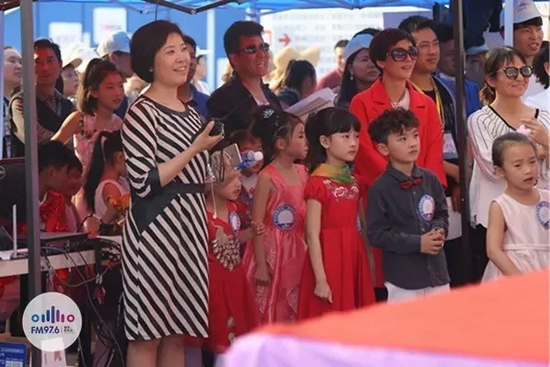 等等，這畫風(fēng)轉(zhuǎn)變太快我不明白了，看見啥了突然這么高興？