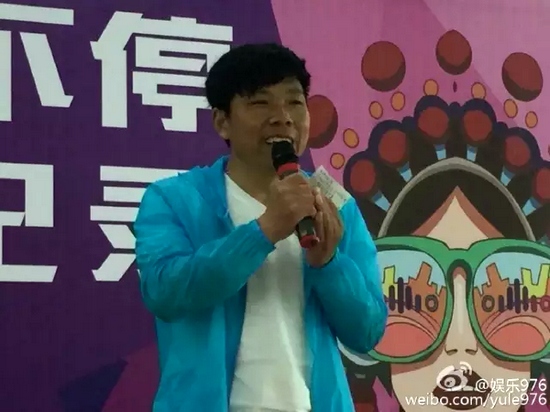 見證挑戰(zhàn)的戲迷代表陳紅森講述自己和戲曲的故事、見證歷史時刻的心情。