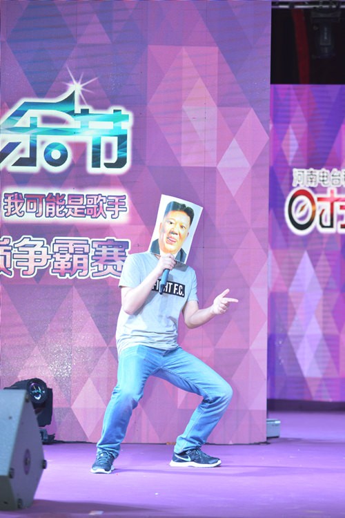 不過隨后的阿強老師現(xiàn)場傳授RAP教程，同樣不遜于老楊呢??！