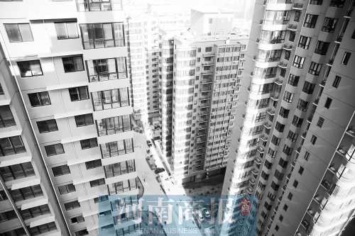 今年鄭州在商品房小區(qū)、經(jīng)適房小區(qū)內(nèi)配建的公租房，將面向社會(huì)輪候供應(yīng) 楊東華/攝