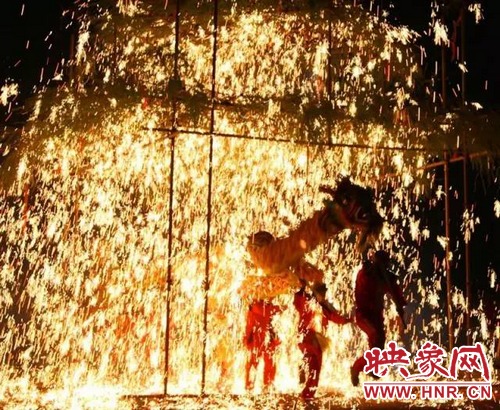 確山鐵花將登上萬眾矚目的春晚舞臺！