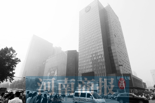 昔日關(guān)虎屯所在地，如今成鄭州最繁華地段之一 記者 鄧萬里/攝