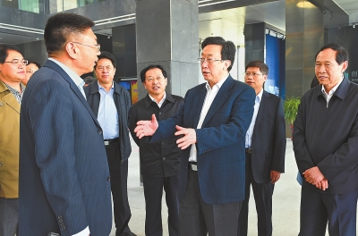 4月9日，省委書記、省人大常委會主任郭庚茂帶隊，在洛陽高新技術產業(yè)集聚區(qū)內觀摩考察。