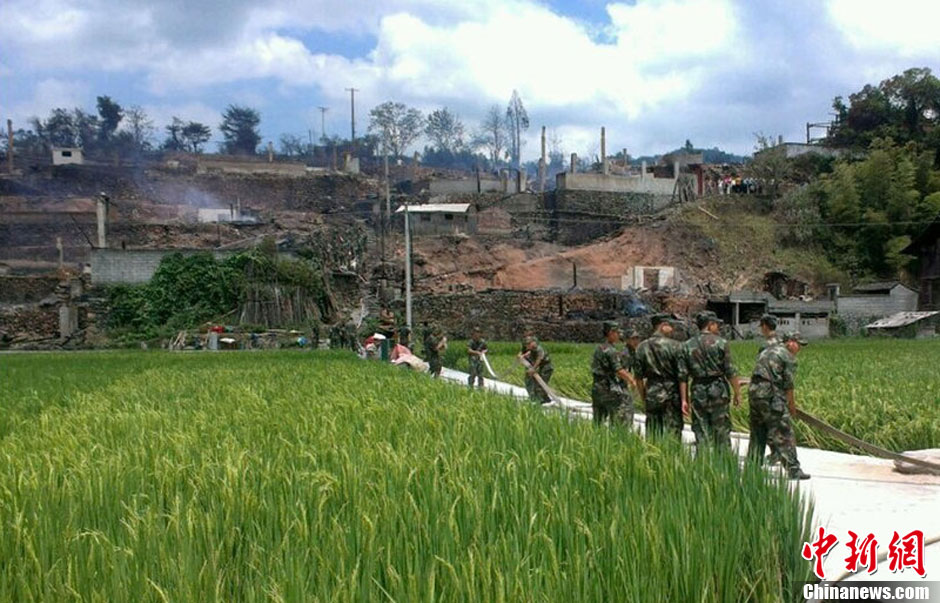 圖為火災(zāi)現(xiàn)場(chǎng)。沫浠 攝 圖片來源：CFP視覺中國(guó)