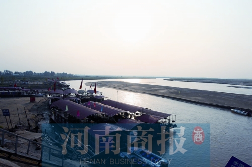 鄭州黃河邊上多數(shù)“漁家樂”均無船檢、合格證等