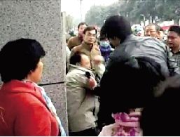 純屬誤會(huì)，人家不是人販子