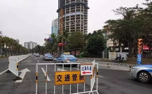 一家五口滯留?？?天 港口附近方便面都買不到