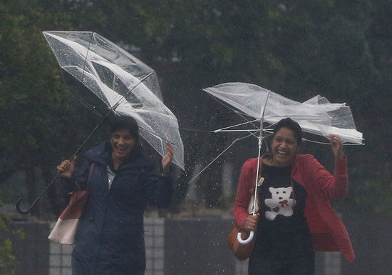 19號臺風(fēng)在日本登陸，帶來強降雨。