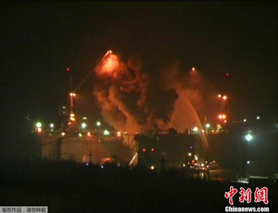 資料圖：2011年12月29日晚間，俄羅斯摩爾曼斯克州一艘名為“葉卡捷琳堡”號(hào)的核潛艇起火。