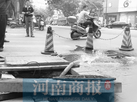污水不停冒出，隔幾分鐘就要抽一次