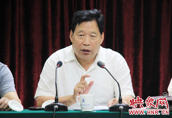 河南省愛心基金會理事長張世軍講話。