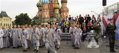 少林寺武僧團(tuán)參加俄羅斯2013年的國際軍樂節(jié) 少林寺武僧團(tuán)參加俄羅斯2013年的國際軍樂節(jié)