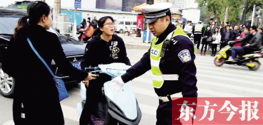 昨日，鄭州市交巡警“百日行動”首日