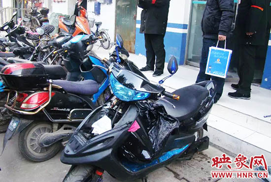 被撬的電動(dòng)車。