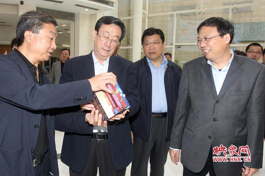河南省委書記、省人大常委會主任郭庚茂視察河南電視臺 東方今報記者沈翔 劉棟杰/攝