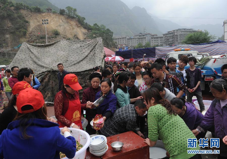 直擊震區(qū)：生活，依然在繼續(xù)