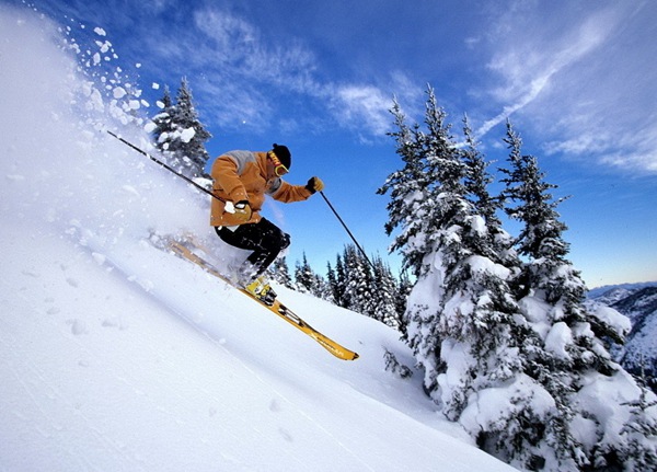 12月省內(nèi)開滑滑雪場 優(yōu)惠多到讓你過足癮 12月省內(nèi)開滑滑雪場 優(yōu)惠多到讓你過足癮