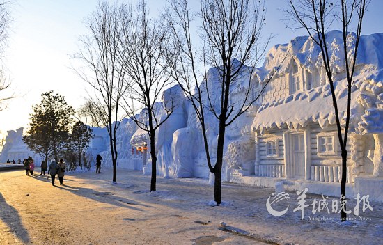 自然賜于雪的無垠，藝術給予雪的靈魂，人類創(chuàng)造雪的財富 王遠昌攝