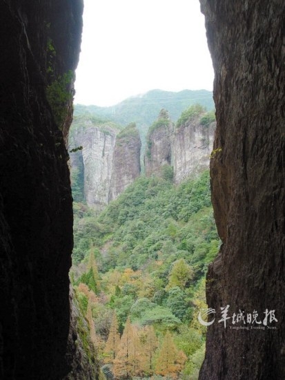 雁蕩山以奇峰、瀑布著稱。