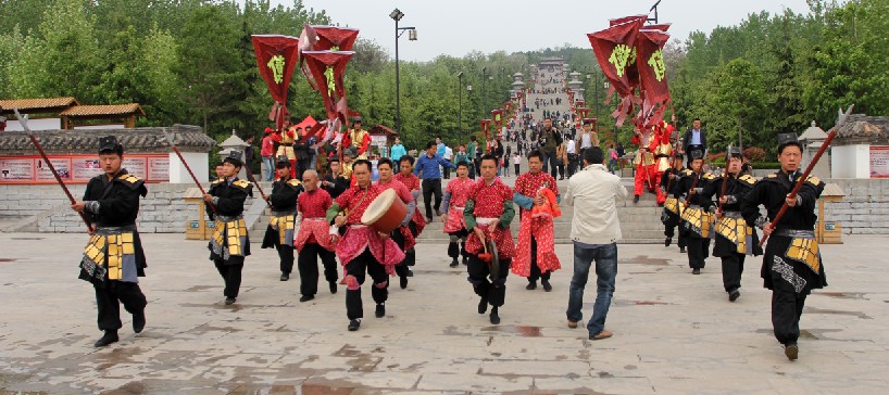 “十一”黃金周來芒碭山體驗(yàn)漢文化免費(fèi)穿漢服