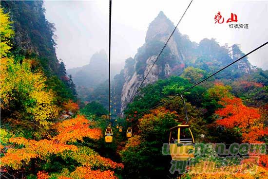 深秋去堯山賞紅葉、泡溫泉、拜大佛