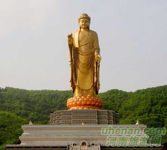 深秋去堯山賞紅葉、泡溫泉、拜大佛