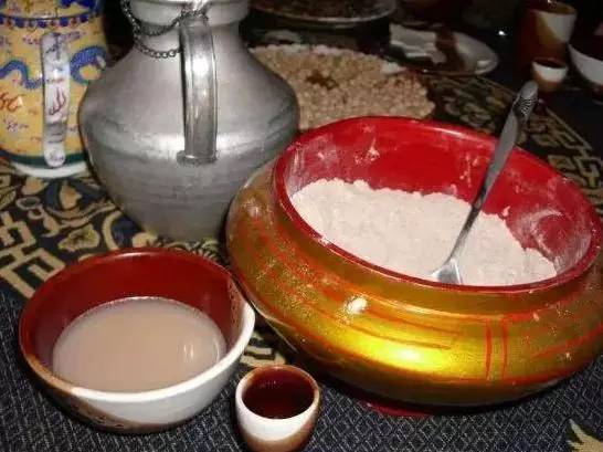 新疆奇葩”黑暗料理“ 你吃過(guò)嘛？