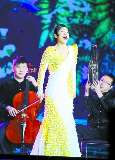龔琳娜誓將神曲進行到底。