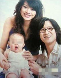 汪峰、葛薈婕和女兒
