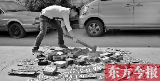 “老的哥”揭“黑車”猖獗原因，建議倒查假車牌、出租車使用機(jī)打發(fā)票