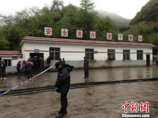 圖為事故救援現(xiàn)場。 禎東 攝