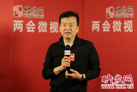全國人大代表張澤群接受映象網(wǎng)“兩會微視”訪談。