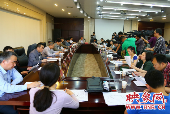 鄭州三環(huán)快速化工程通車新聞發(fā)布會現(xiàn)場。