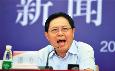 　譚力 男，1955年10月生，漢族，重慶市人，大學學歷，有知青經歷。2009年3月前，一直在四川工
