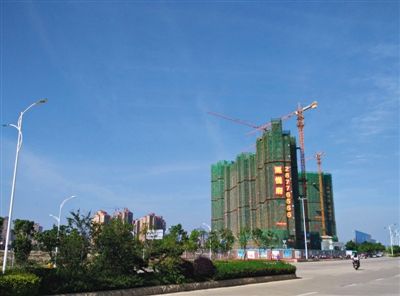 泉州東海片區(qū)海悅府地產(chǎn)項目。該項目開發(fā)公司董事蔡俊偉于春節(jié)前被帶走調(diào)查。
