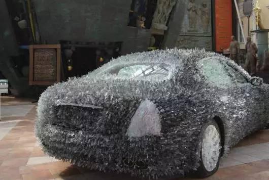 驚！車主用玻璃渣改裝瑪莎拉蒂