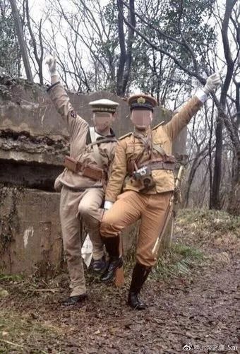 犯眾怒！兩男子抗日碉堡前扮日本兵拍照 警方介入