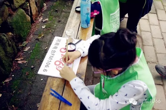 寶貝，爸爸媽媽一直在身后看你認(rèn)真完成任務(wù)！我的女兒棒棒噠！