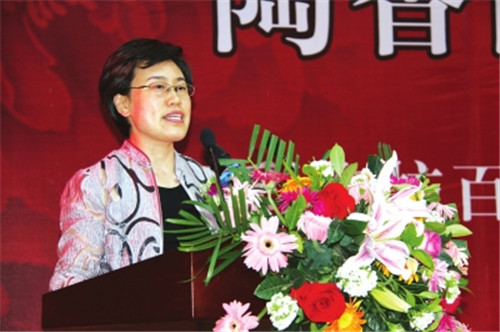洛陽市委常委、組織部部長，洛陽市關心下一代工作委員會主任陳向平致辭