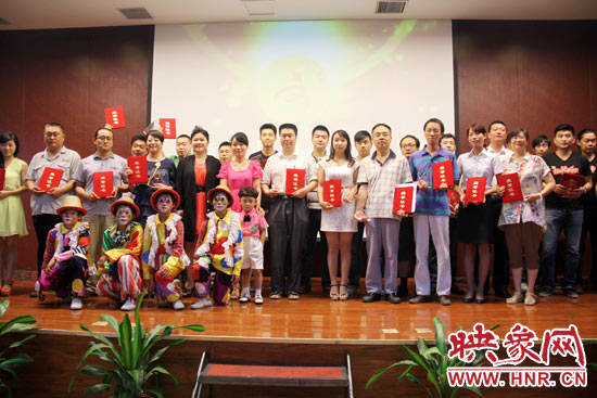 經過網絡投票和專家評審，最終農民兄弟樂隊的歌曲《中國夢》、動畫片《紅孩兒與大學院》以及《中原福塔兒童