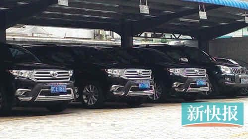 珠海煙草局停車場內(nèi)的三輛漢蘭達(dá)。