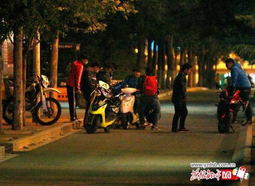 石家莊現(xiàn)深夜 石家莊現(xiàn)深夜