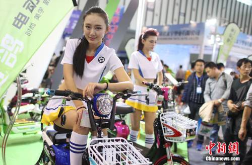 模特?fù)屟劢K國際自行車電動(dòng)車交易會(huì)