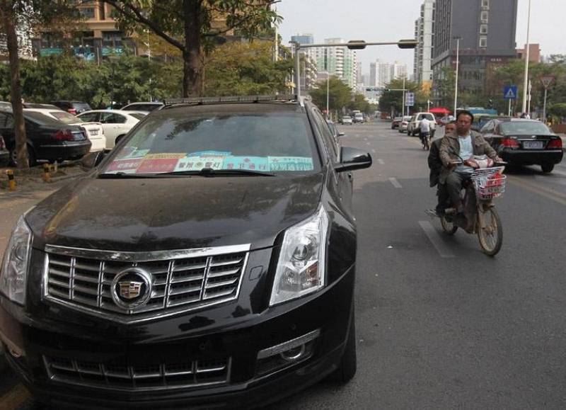 深圳現(xiàn)“史上最多通行證車”無(wú)牌豪車