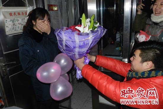 “嫁給我吧，我要愛(ài)你一生！”